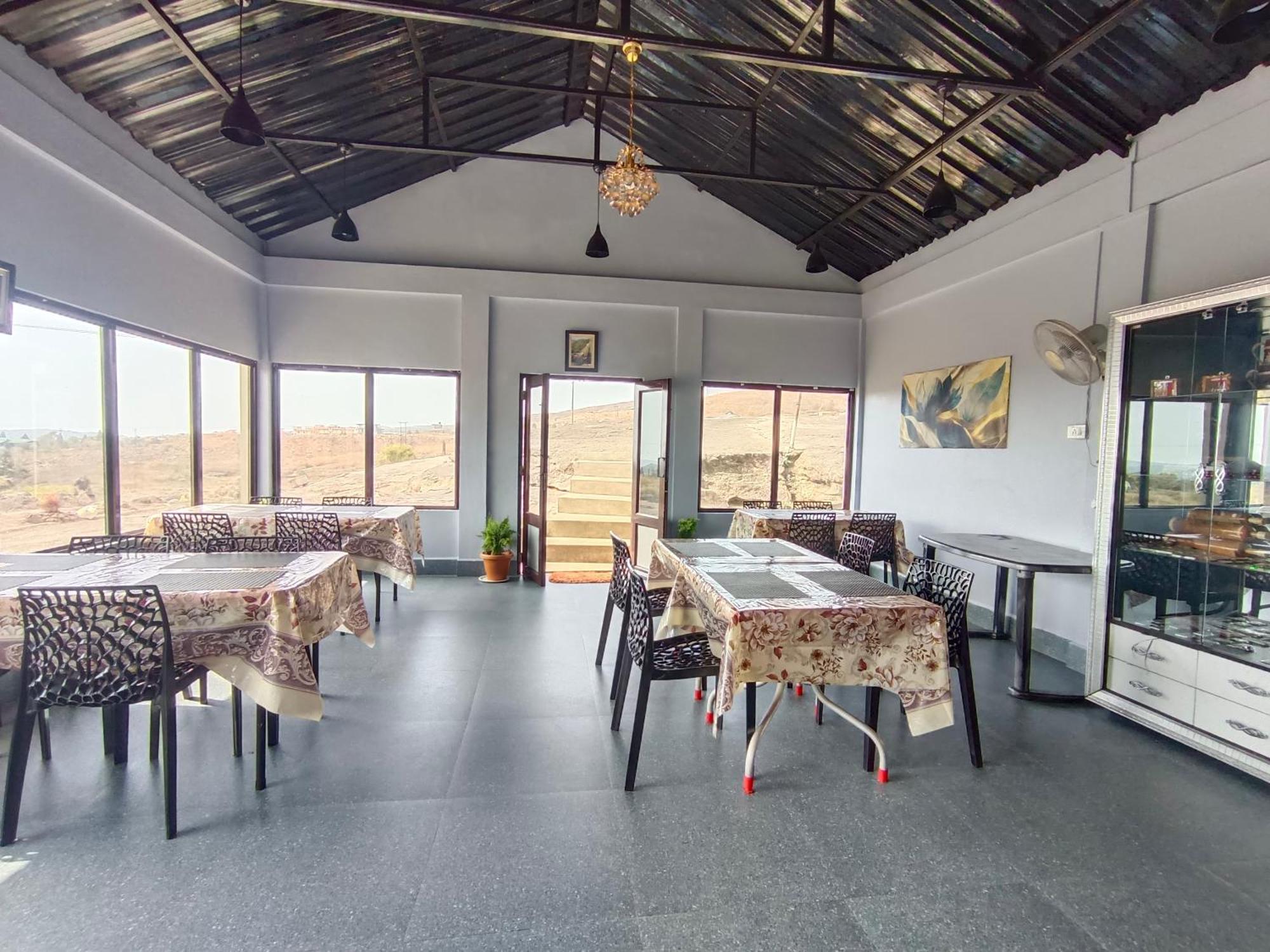 Serene Resort Cherrapunji Exteriör bild