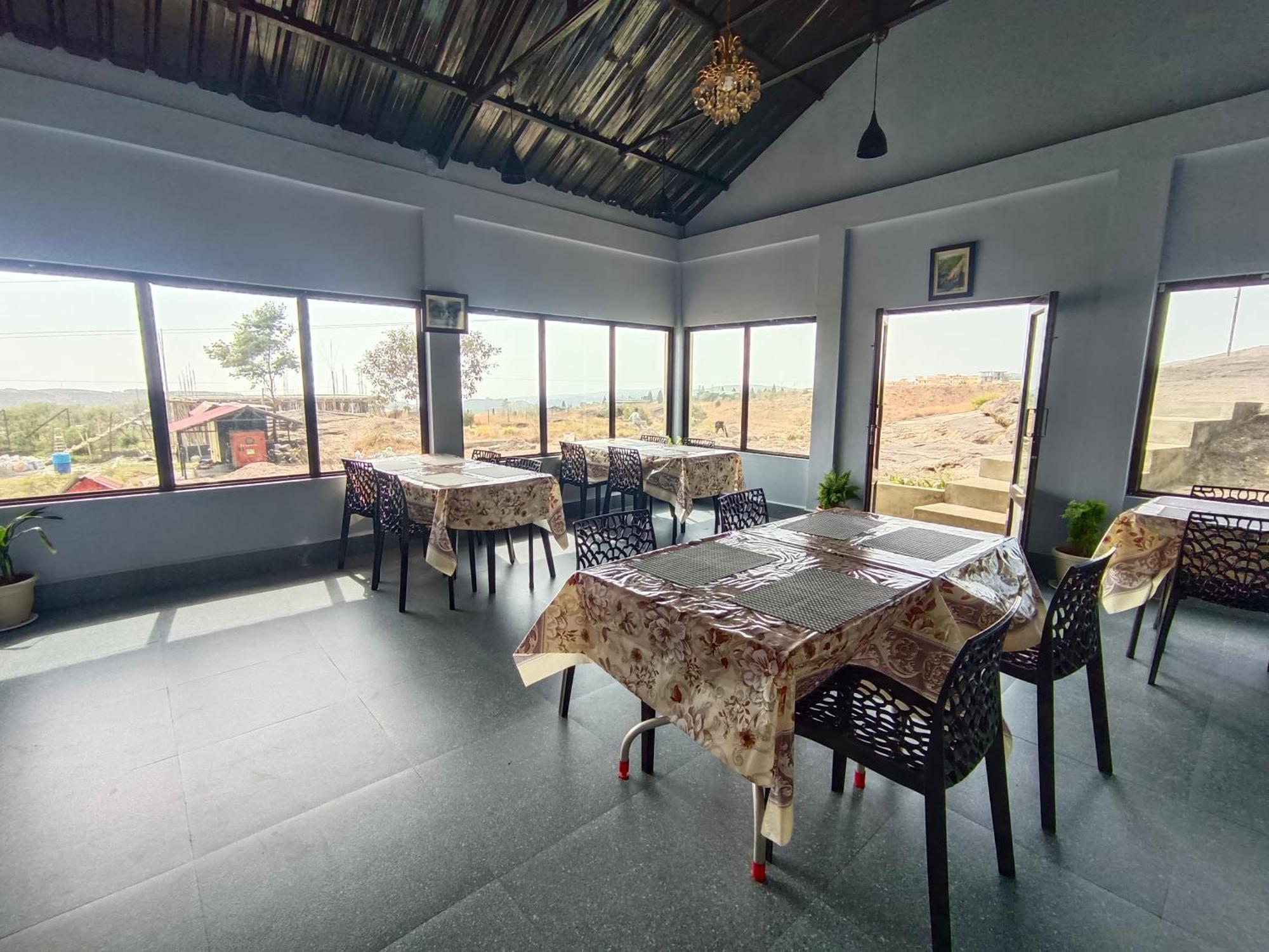 Serene Resort Cherrapunji Exteriör bild